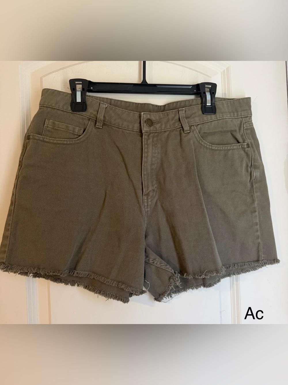 dip Olive Green Denim‎ Cutoff Shorts with Frayed Hem